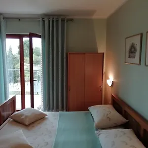 Near - Marica , Rovigno Croazia