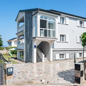 Mitros , Malinska Croazia